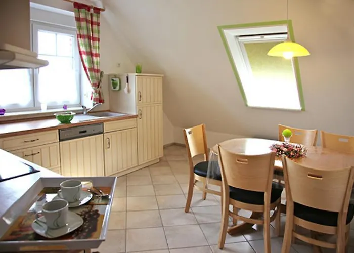 Apartment Fewo_s Alter Gutshof We15569 Sellin (Rugen)